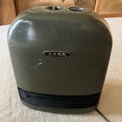 ファンヒーター　電気ストーブ