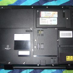 FUJITSU  LIFEBOOK  FMV-A8260  中古品の画像