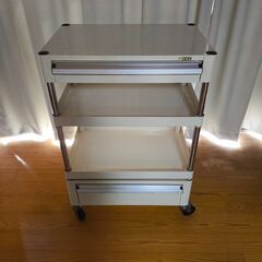 サカエ　作業台の画像