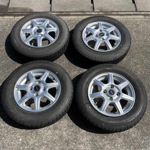 軽自動車用 スタッドレスタイヤアルミホイール付き 145/80R13 4穴 PCD100