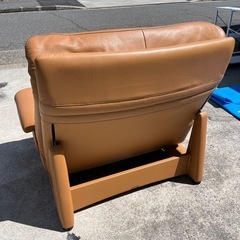 🉐karimoku/カリモク　リクライニングソファ　1人掛けソファ　ブランド家具　高級ブランドの画像