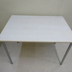 ②PLUSプラス　会議テーブル　パソコンテーブル等に！
