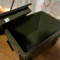 中古品キャンプ用ラック&収納箱の画像