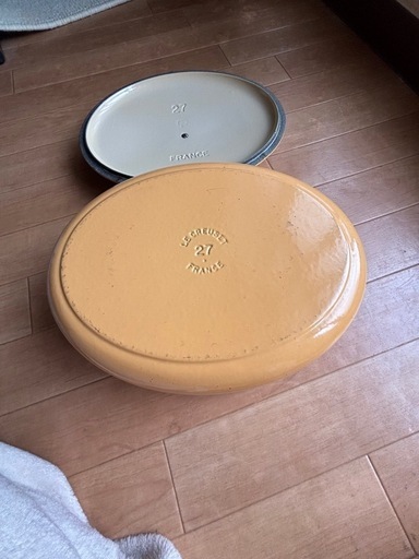 ル・クルーゼ　LE CREUSET　鋳物　琺瑯　鍋　オーバル　 美品】ル・クルーゼ（Le Creuset） 鋳物 ホーロー 鍋 ココット 