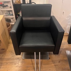 美容室用チェア×２