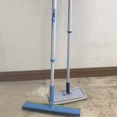 掃除用モップとロングワイパー