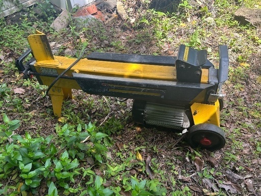 薪割り機 