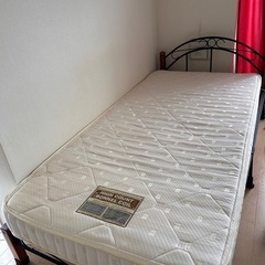 シングルベット　マットレスもお譲り可