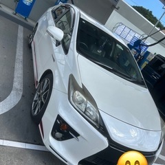 トヨタ　プリウスgs