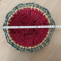 商品No.13 :スイカの手編みカゴ　メキシコで購入　の画像