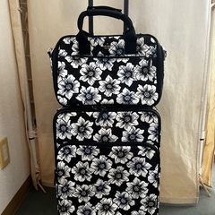 取りに来てくれる方限定　katespade 花柄キャリーケース