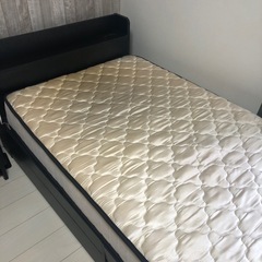 シングルベッド