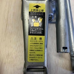 カヤバ　KYBシザーズジャッキ850kg中古の画像