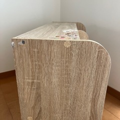 おもちゃ収納棚の画像