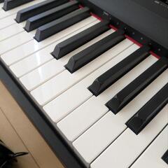 YAMAHA 電子ピアノ 美品　イヤホン付きの画像