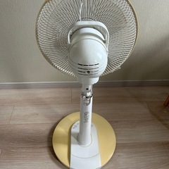 東芝扇風機　高さ調整ありの画像