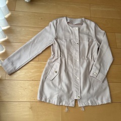 ノーカラージャケット　春秋　ベージュ