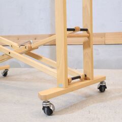 イタリアの老舗メーカー aris(アリス)のコートハンガーです。便利な