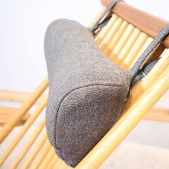 飛騨の家具メーカー柏木工(KASHIWA)の人気シリーズ"CIVIL/シビル"のイージーチェアーです!ウォールナット材とオーク材異なる樹種を使用したモダンなデザインのパーソナルチェアです♪の画像