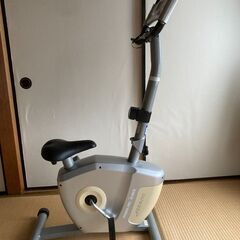エアロバイク　ハンドル部折り畳み可能