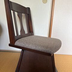 高齢者向け回転椅子の画像