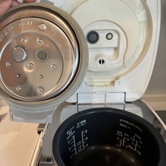 パナソニック炊飯器SR-PA106の画像