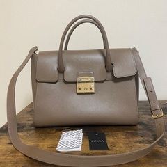 フルラ　FURLA メトロポリス サッチェル M 2wayバッグ