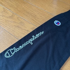 チャンピオン長袖Tシャツ160の画像