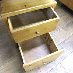 アンファン ミニチェスト 幅49×奥47×高74 木製 引出し 箪笥 タンス 収納家具 札幌市厚別区 厚別店の画像