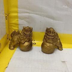 0511-288 玉獅子 置物　2体