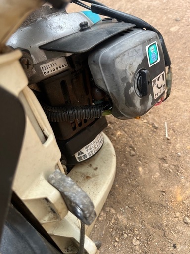 草払い機背負い