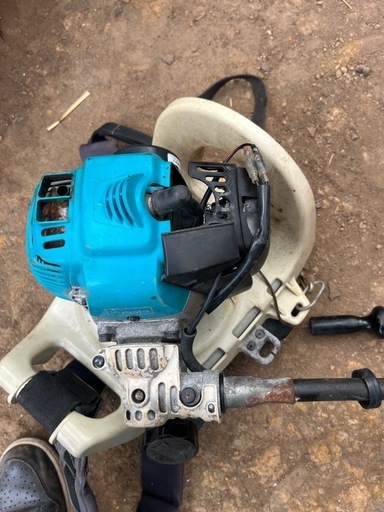 草払い機背負い