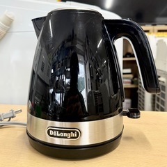 【美品‼️】定価6,980円♪ デロンギ 1.0L電気ケトル 空だき防止機能 電気ポット 湯沸かし ブラック♪の画像
