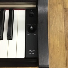 みのりん様ご商談中  中古美品 動作確認済み!  ARIUS  アリウス YAMAHA  電子ピアノ ARIUS YDP-162 2014年製 エキスパート藤沢辻堂店 ピアノ の画像