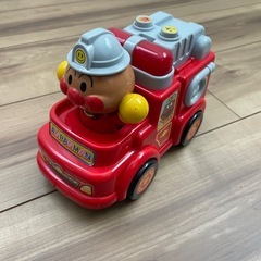 アンパンマン　おしゃべり消防車