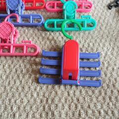 ズボンがけ20個＆ネクタイがけの画像