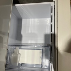 AQUA 冷蔵庫 AQR-SV2 4HBK（W） 238L 2019年製の画像