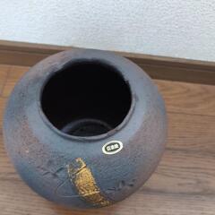 ☘️価格はご相談ください😊信楽焼の壺の画像