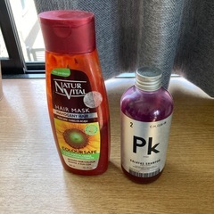 カラーキープシャンプー　赤　ピンク