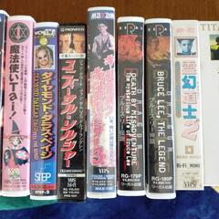 中山美穂、プロレス等、昔のVHSや8cmCDの画像