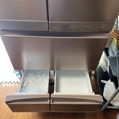 TOSHIBA大型冷蔵庫 (やすくん) 大鳥居のキッチン家電《冷蔵庫