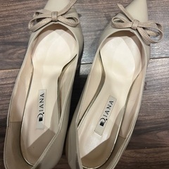 【美品】　DIANA　パンプス　24cm　ベージュの画像