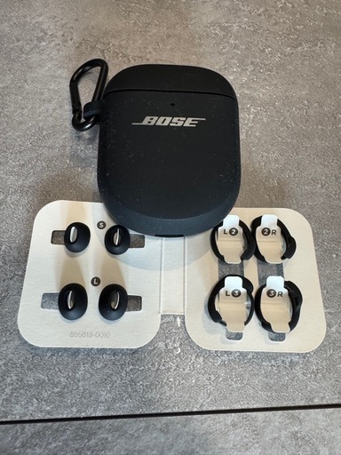Bose QuietComfort Earbuds II ワイヤレスイヤホン　ワイヤレス充電用シリコンケース付
