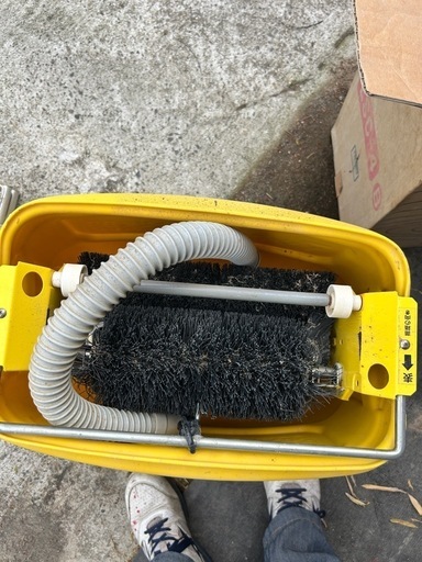 苗箱洗い機　ラクリーン