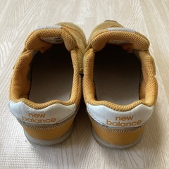 new balance ★ 16cm   イエロー　人気の画像