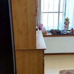 食器棚の画像
