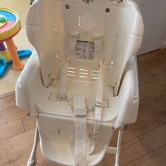 COMBI ネムリラ　ハイローチェアの画像