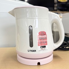 【超美品‼️】タイガー 2022年製 1.0L電気ケトル わく子 空だき防止機能 電気ポット 湯沸かし ピンク♪の画像