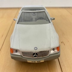 スーパーカーメルセデス・ベンツ SLS 600 ミニカー白ホワイトの画像