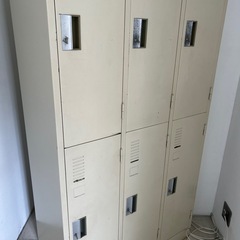 オフィスロッカーの画像